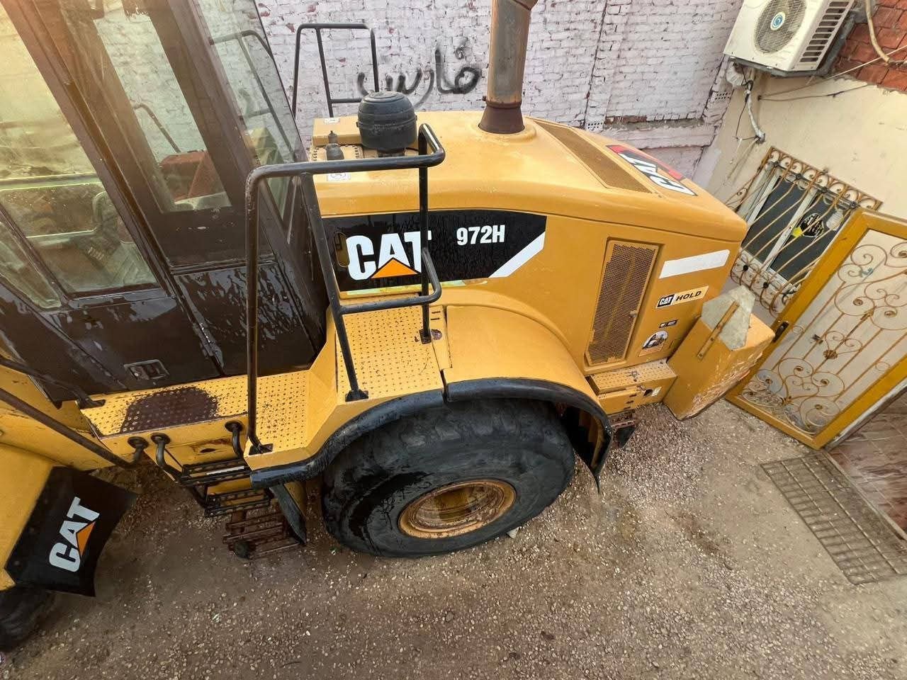 لودر كاتيربلر للبيع في الجيزة,  كاتيربلر 972 موديل 1995 تواجد الجيزة, أفضل موقع لبيع الشاحنات والمعدات الثقيلة في مصر