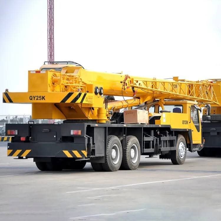 XCMG crane for sale in Giza, XCMG QY25K5-I model 2022 located in Giza, the best site for selling trucks and heavy equipment in Egypt