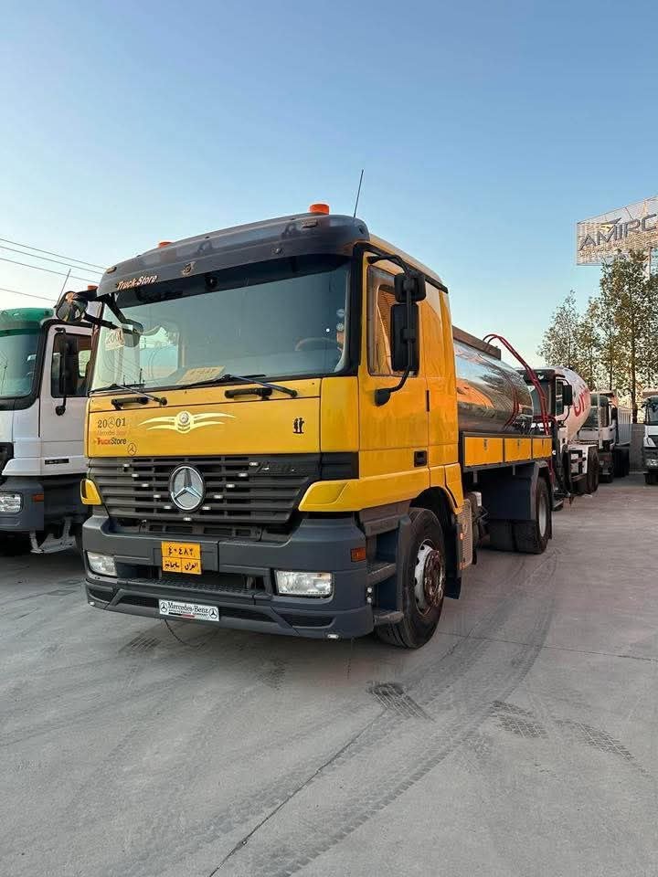 Mercedes truck for sale in Mansoura, Mercedes 2001, model 2002, located in Mansoura. The best site for selling trucks and heavy equipment in Egypt.