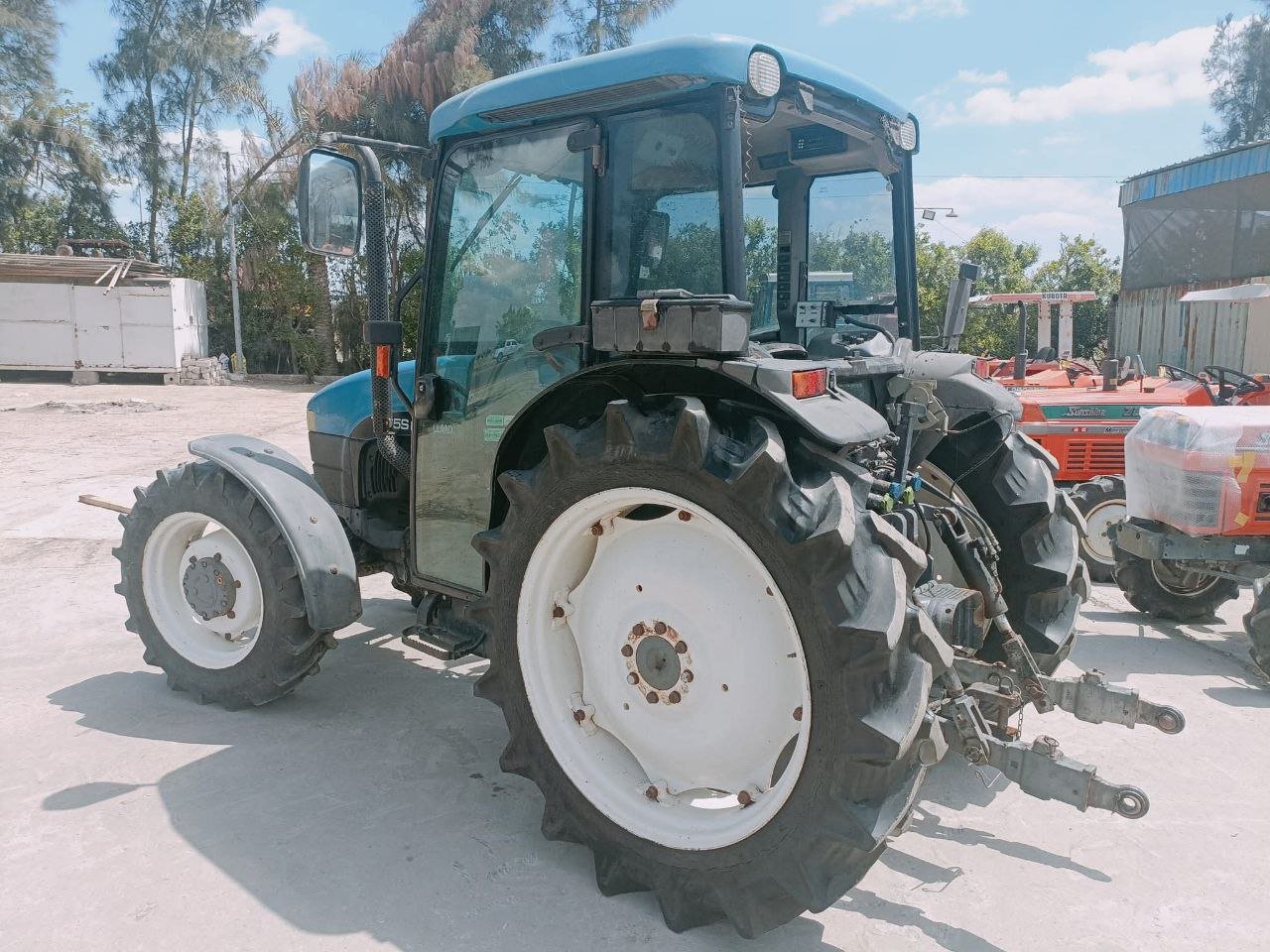 NEW HOLLAND tractor for sale in Giza, NEW HOLLAND TN65S model 2006 available in Giza, the best website for selling trucks and heavy equipment in Egypt