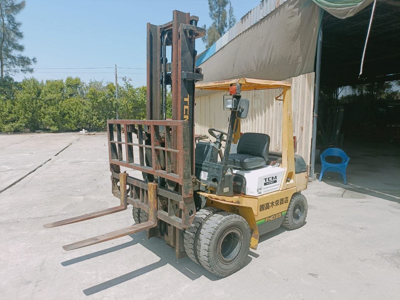 كلارك TCM للبيع في الجيزة,  TCM 25 موديل 2002 تواجد الجيزة, أفضل موقع لبيع الشاحنات والمعدات الثقيلة في مصر