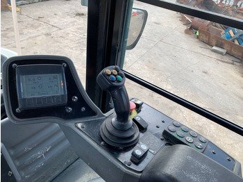 CAT compactor for sale in Assiut, CAT CB7 model 2020 available in Assiut, the best site for selling trucks and heavy equipment in Egypt