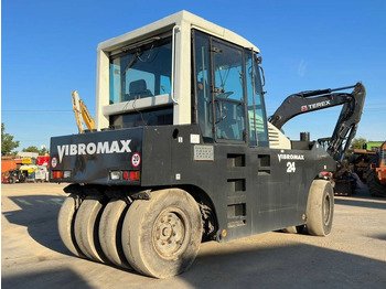 Vibromax roller for sale in Assiut, Vibromax W2400 model 2013 available in Assiut, the best website for selling trucks and heavy equipment in Egypt