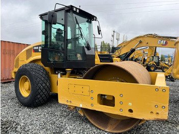 CAT Roller for sale in Cairo, CAT CS64B model 2020 located in Cairo, the best site for selling trucks and heavy equipment in Egypt