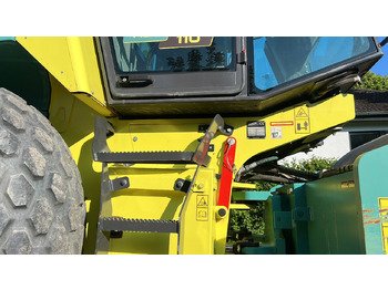 Ammann roller for sale in Cairo, Ammann ASC110 model 2018 available in Cairo, the best site for selling trucks and heavy equipment in Egypt