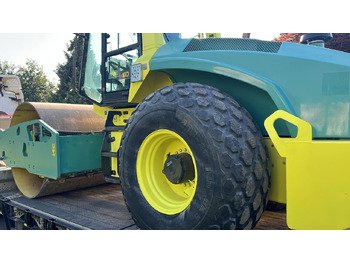 Ammann roller for sale in Cairo, Ammann ASC110 model 2018 available in Cairo, the best site for selling trucks and heavy equipment in Egypt