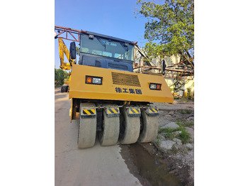 XCMG roller for sale in Mansoura, XCMG XP263 model 2023 located in Mansoura, the best site for selling trucks and heavy equipment in Egypt
