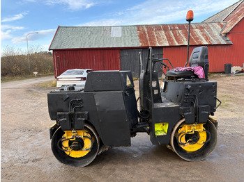 Bomag roller for sale in Giza, Bomag BW100 model 2018 located in Giza, the best site for selling trucks and heavy equipment in Egypt
