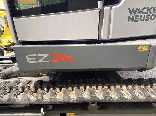 حفار NEUSON للبيع في الجيزة,  NEUSON EZ36 موديل 2024 تواجد الجيزة, أفضل موقع لبيع الشاحنات والمعدات الثقيلة في مصر