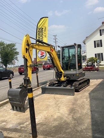 حفار NEUSON للبيع في الجيزة,  NEUSON EZ36 موديل 2024 تواجد الجيزة, أفضل موقع لبيع الشاحنات والمعدات الثقيلة في مصر