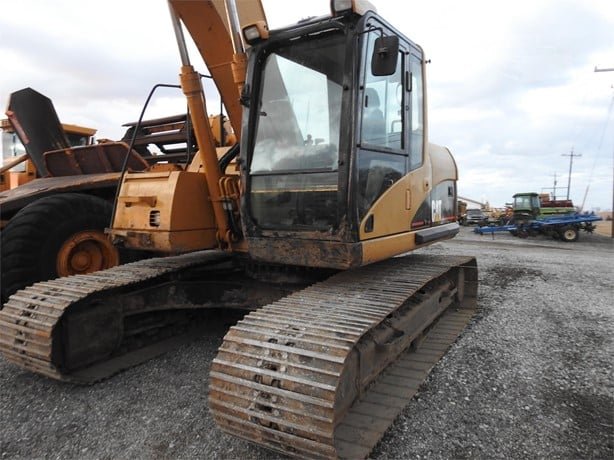 CATERPILLAR excavator for sale in Giza, CATERPILLAR 320C, 2004 model, located in Giza, the best site for selling trucks and heavy equipment in Egypt