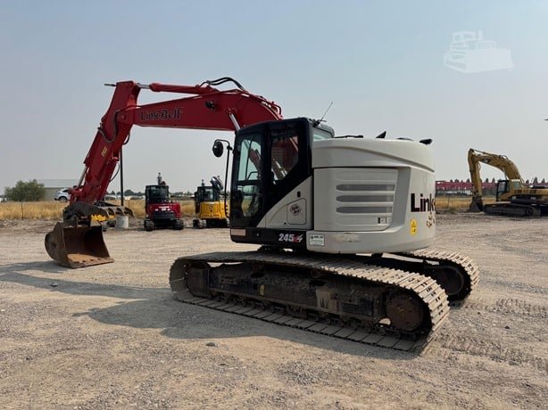 LINK-BELT excavator for sale in Mansoura, LINK-BELT 245 model 2021 located in Mansoura, the best site for selling trucks and heavy equipment in Egypt