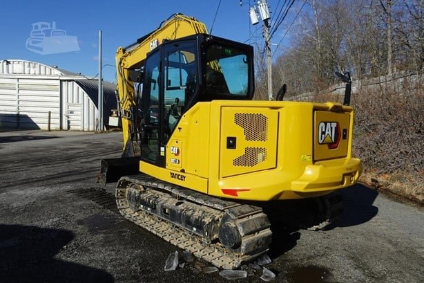 حفار CATERPILLAR للبيع في القاهرة,  CATERPILLAR 307.5 موديل 2022 تواجد القاهرة, أفضل موقع لبيع الشاحنات والمعدات الثقيلة في مصر