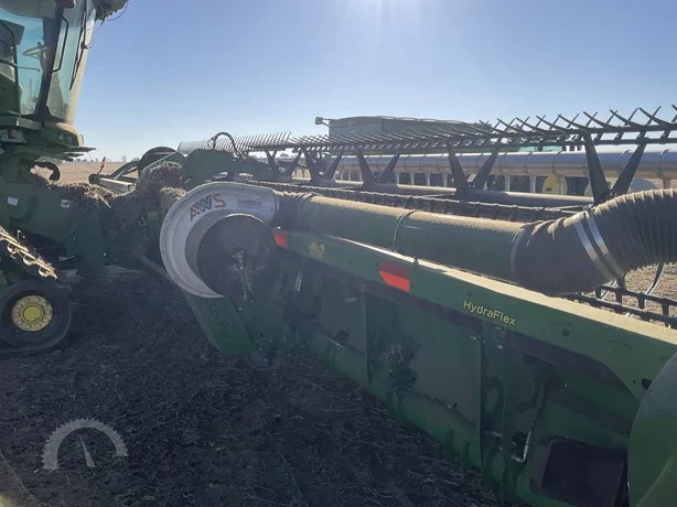 حصادة DEERE للبيع في المنصورة,  DEERE 645FD موديل 2016 تواجد المنصورة, أفضل موقع لبيع الشاحنات والمعدات الثقيلة في مصر