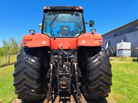 Case Harvester for sale in Cairo, Case 340 model 2011 located in Cairo, the best site for selling trucks and heavy equipment in Egypt