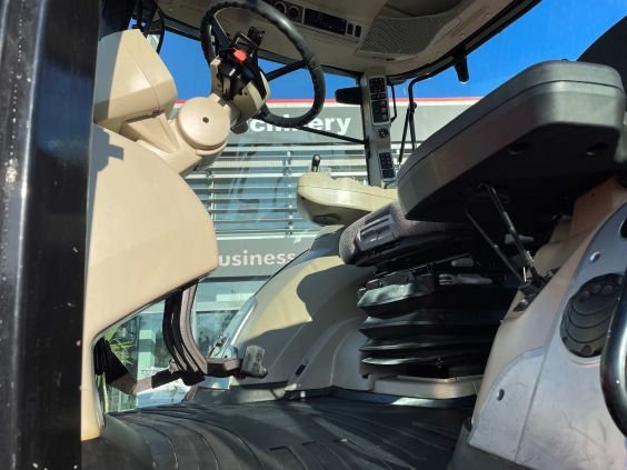 حصادة Massey للبيع في القاهرة,  Massey 8737 موديل 2018 تواجد القاهرة, أفضل موقع لبيع الشاحنات والمعدات الثقيلة في مصر