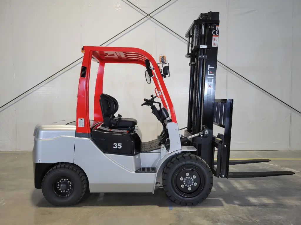 Forklift FLIFT for sale in Mansoura, FLIFT 7700 model 2022, located in Mansoura, the best site for selling trucks and heavy equipment in Egypt