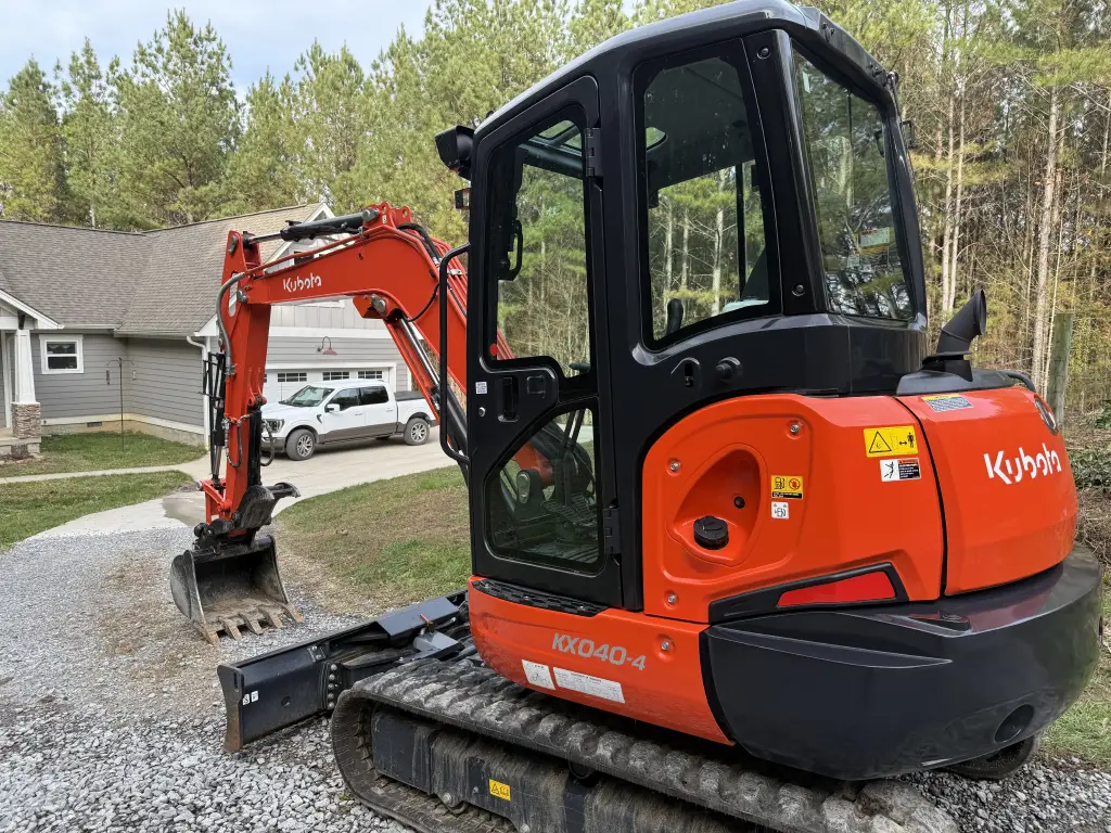 KUBOTA Excavator for sale in Giza, KUBOTA KX040-4R3Ts model 2021 located in Giza, the best site for selling trucks and heavy equipment in Egypt