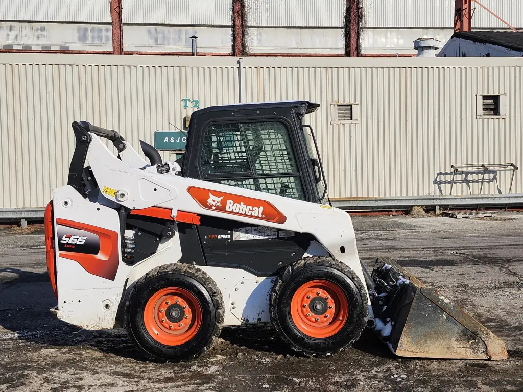 Bobcat skid loader for sale in Mansoura, Bobcat S66s 2024 model available in Mansoura, the best site for selling trucks and heavy equipment in Egypt