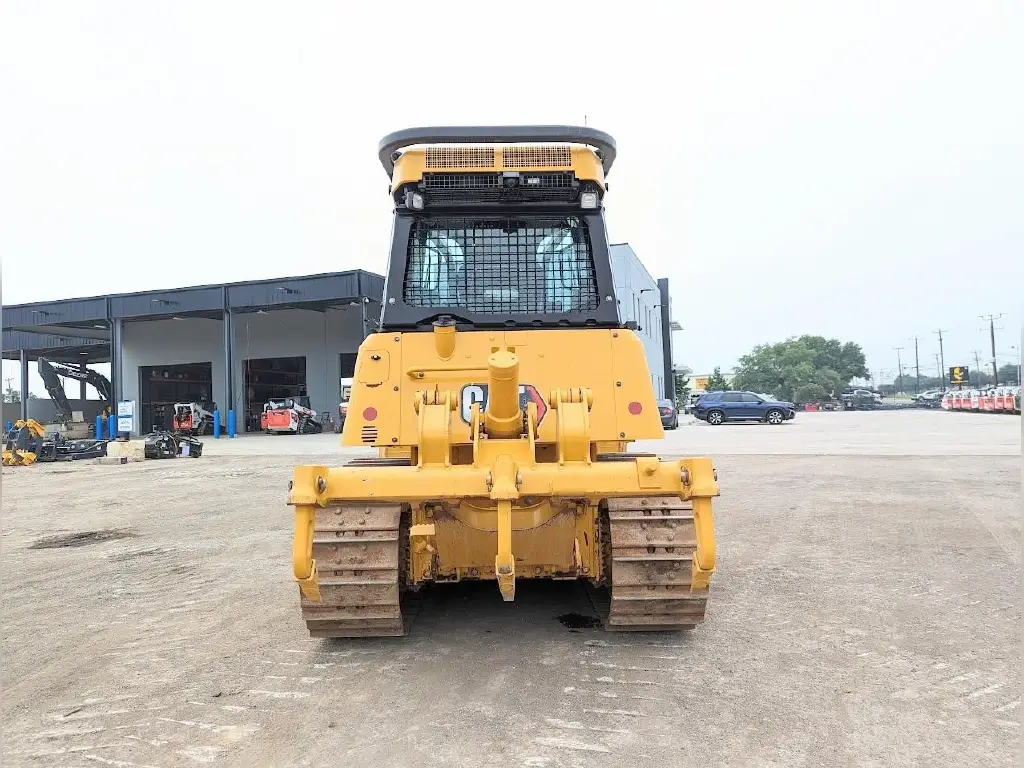 بلدوزر CATERPILLAR للبيع في القاهرة, CATERPILLAR D6R موديل 2020 تواجد القاهرة, أفضل موقع لبيع الشاحنات والمعدات الثقيلة في مصر