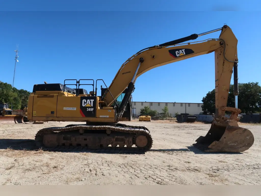 CATERPILLAR excavator for sale in Cairo, CATERPILLAR 349FLs model 2018, located in Cairo, the best site for selling trucks and heavy equipment in Egypt
