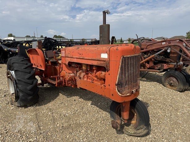 جرار CHALMERS للبيع في القاهرة, CHALMERS D17 موديل 1966 تواجد القاهرة, أفضل موقع لبيع الشاحنات والمعدات الثقيلة في مصر