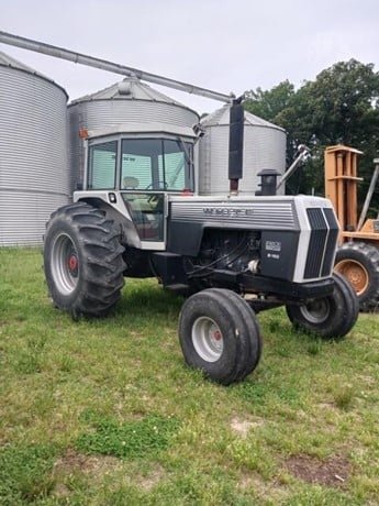 HP tractor for sale in Cairo, HP 150 model 1978 located in Cairo, the best site for selling trucks and heavy equipment in Egypt