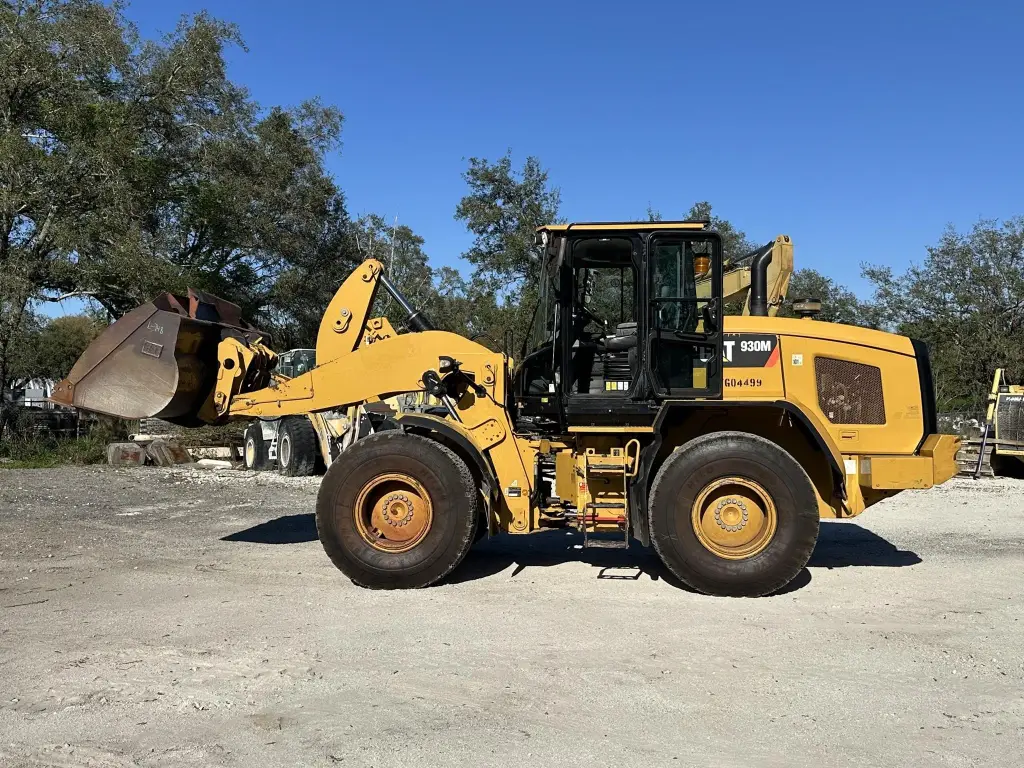 Caterpillar loader for sale in Assiut, Caterpillar 930M model 2018 available in Assiut, the best site for selling trucks and heavy equipment in Egypt