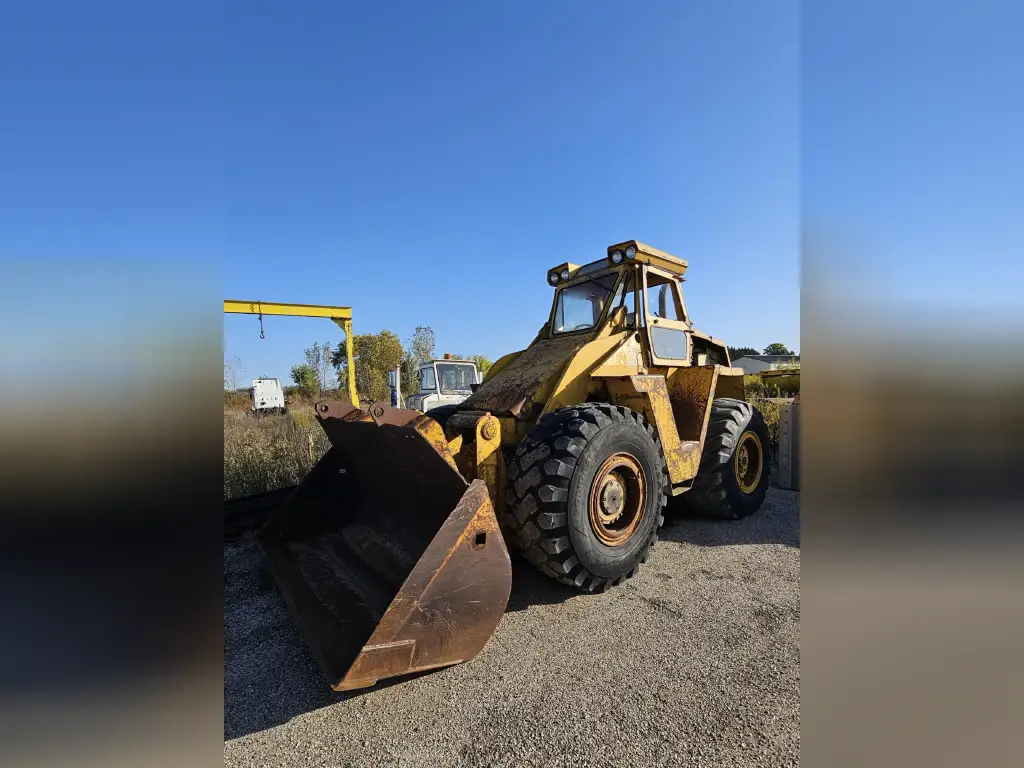 CLARK loader for sale in Assiut, CLARK 175DGMs model 1985 located in Assiut, the best site for selling trucks and heavy equipment in Egypt