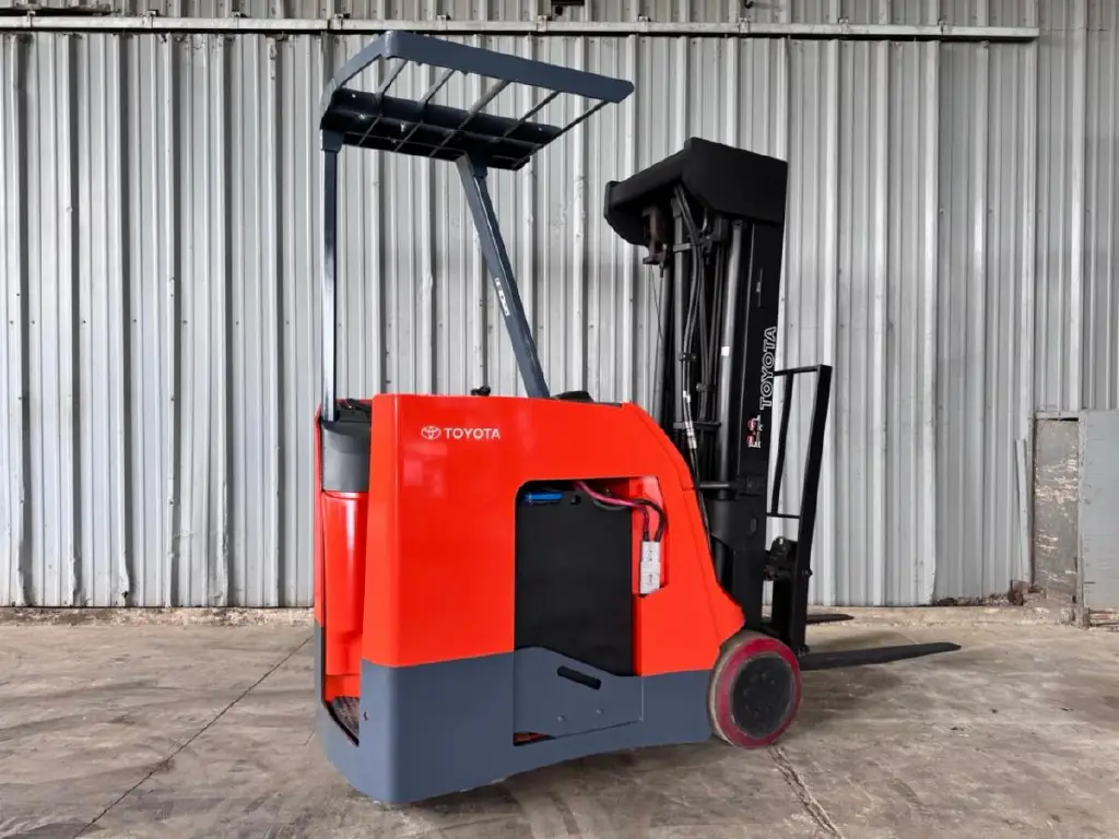 كلارك Toyota للبيع في القاهرة, Toyota 8BNCU18s موديل 2021 تواجد القاهرة, أفضل موقع لبيع الشاحنات والمعدات الثقيلة في مصر