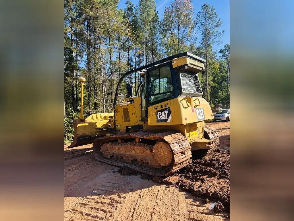 بلدوزر CATERPILLAR للبيع في الجيزة, CATERPILLAR D6K2 موديل 2015 تواجد الجيزة, أفضل موقع لبيع الشاحنات والمعدات الثقيلة في مصر