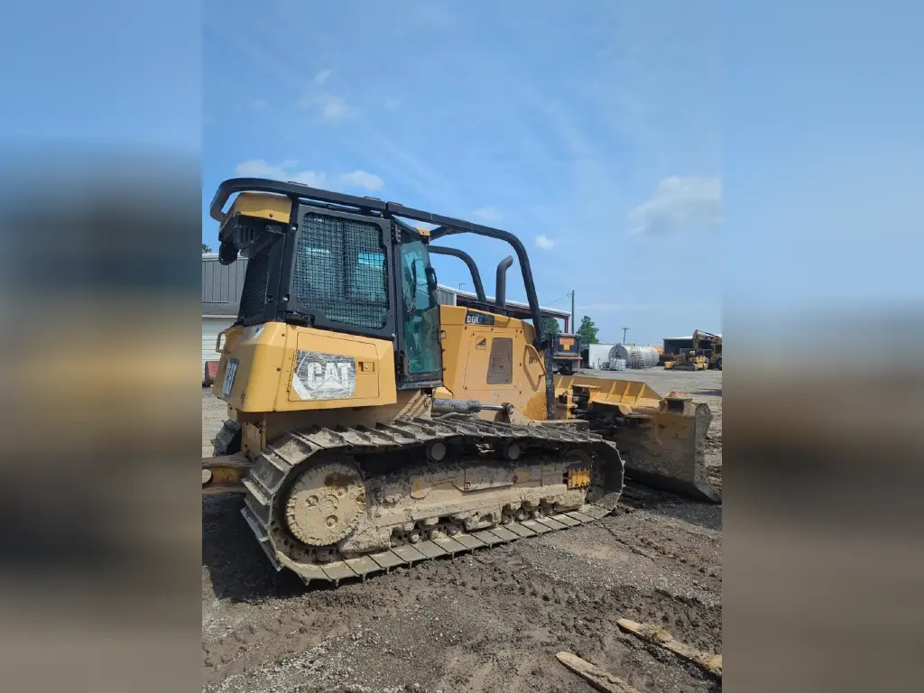 بلدوزر CATERPILLAR للبيع في الجيزة, CATERPILLAR 650K موديل 2014 تواجد الجيزة, أفضل موقع لبيع الشاحنات والمعدات الثقيلة في مصر