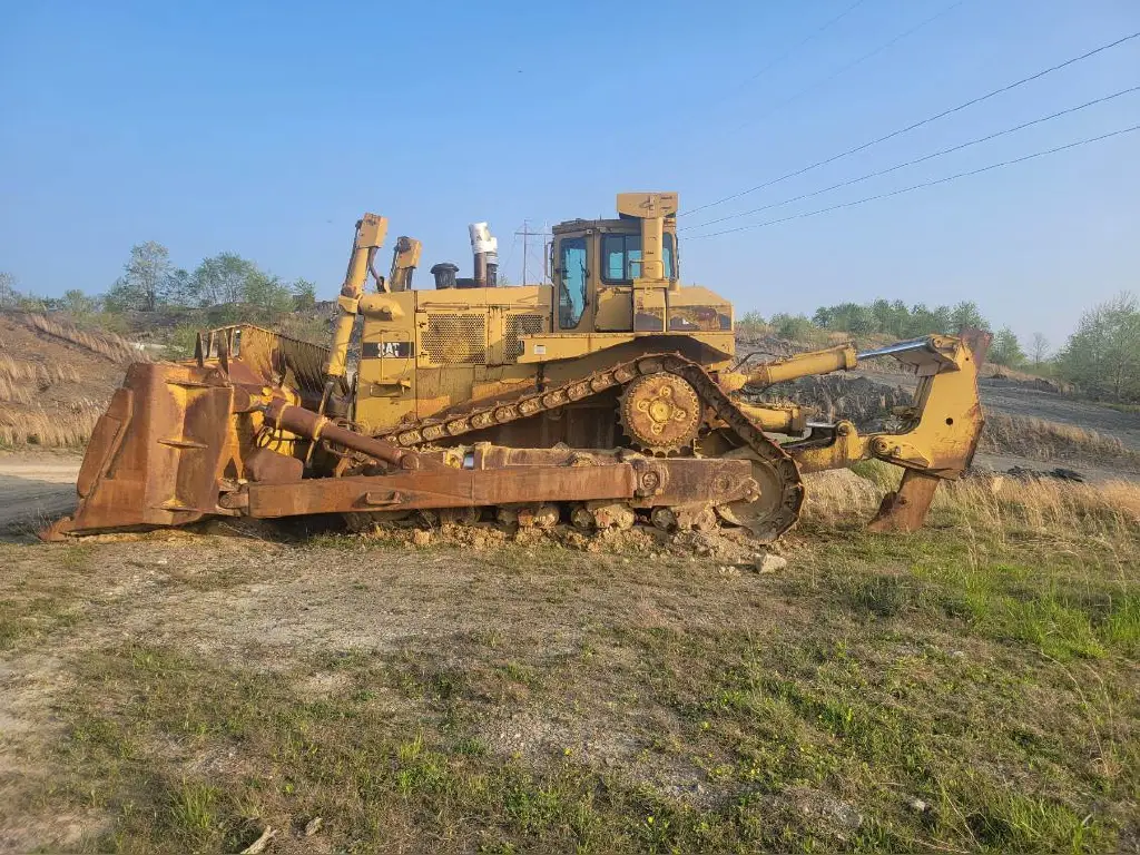 بلدوزر Caterpillar للبيع في الجيزة, Caterpillar D11Ns موديل 2019 تواجد الجيزة, أفضل موقع لبيع الشاحنات والمعدات الثقيلة في مصر