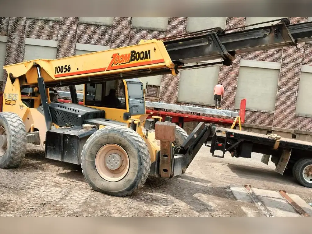 رافعة تلسكوبية Carelift للبيع في القاهرة, Carelift ZB10056 موديل 2007 تواجد القاهرة, أفضل موقع لبيع الشاحنات والمعدات الثقيلة في مصر