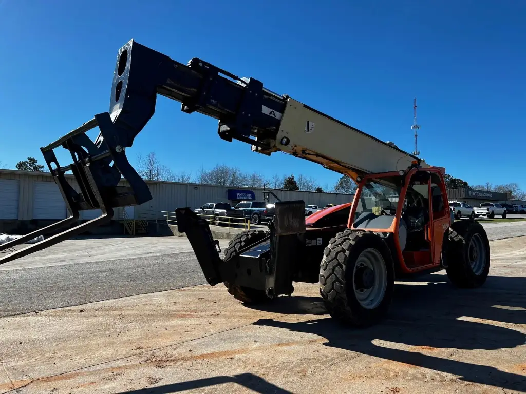 JLG telehandler for sale in Cairo, JLG 1255s model 2016 available in Cairo, the best site for selling trucks and heavy equipment in Egypt.