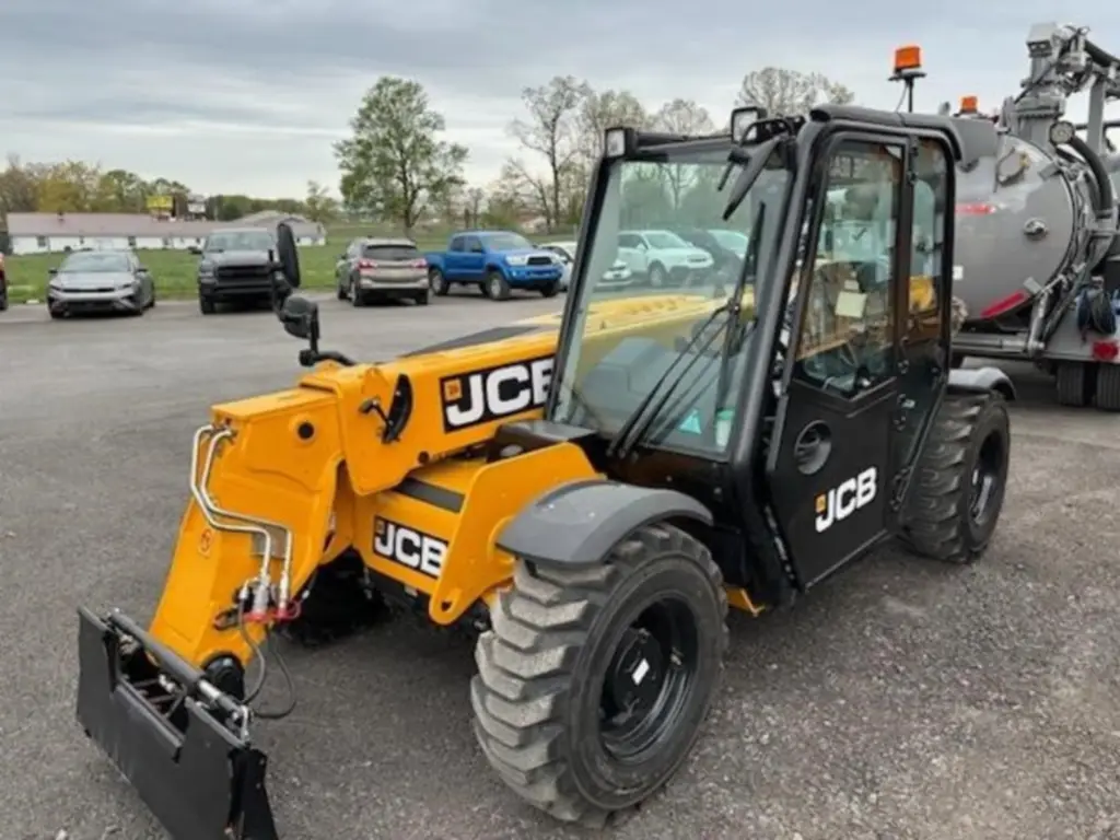 رافعة تلسكوبية JCB للبيع في القاهرة, JCB 505 موديل 2024 تواجد القاهرة, أفضل موقع لبيع الشاحنات والمعدات الثقيلة في مصر