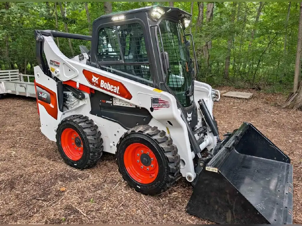 Bobcat skid loader for sale in Mansoura, Bobcat S66 model 2024 available in Mansoura, the best site for selling trucks and heavy equipment in Egypt