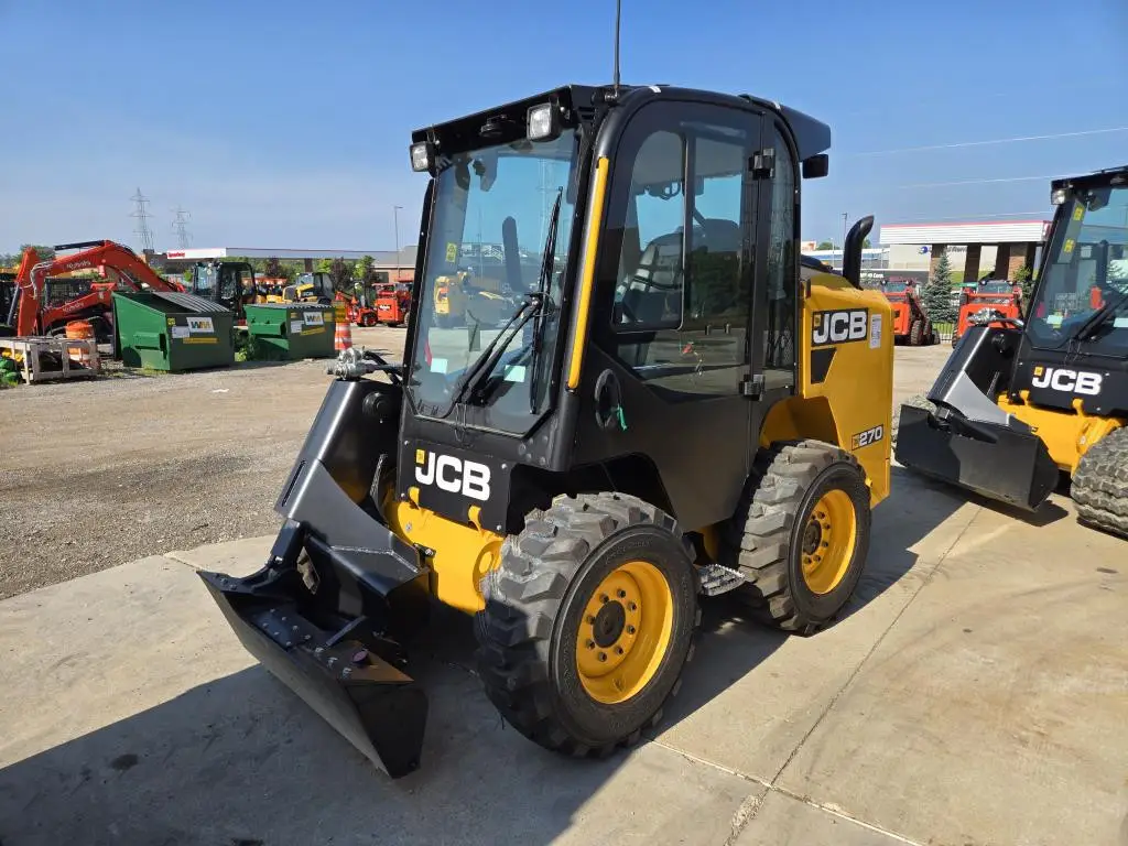 JCB skid loader, Bobcat for sale in Mansoura, JCB 270s model 2025 available in Mansoura, the best site for selling trucks and heavy equipment in Egypt